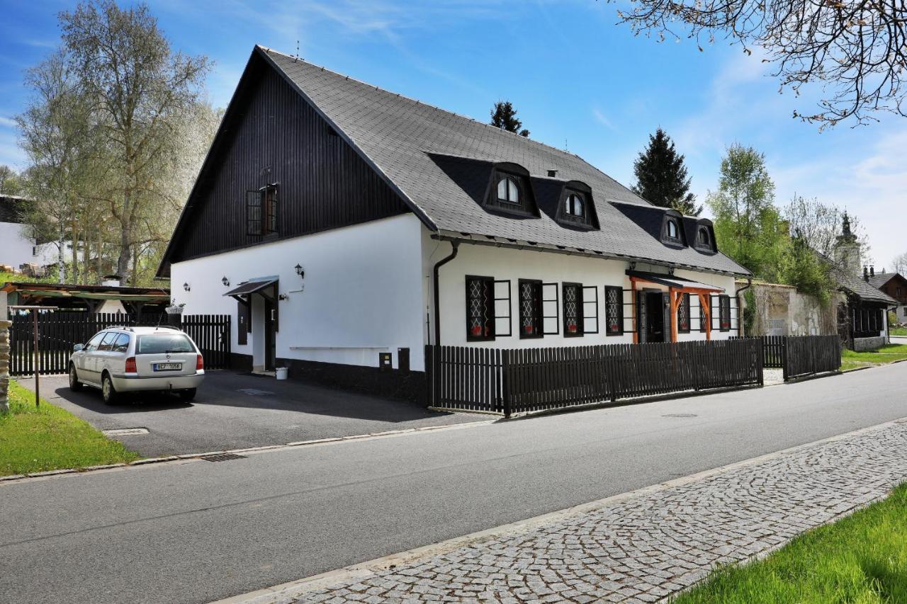 Na Starem Meste Volary Exterior photo